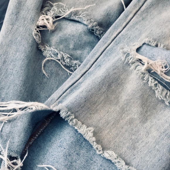 Brandy Melville distressed boyfriend jeans